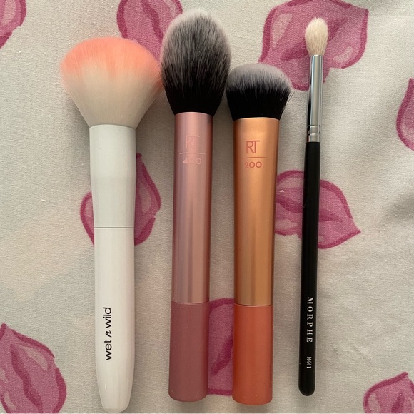 Makeup Brushes - Picture 1 of 1